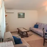 Cozy In With Wifi *