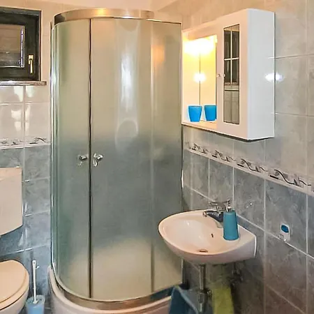 1 Bedroom Lovely In Διαμέρισμα Nin