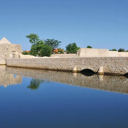 1 Bedroom Lovely In Nin